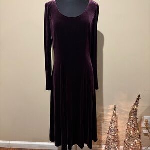 David Warren New York Long Sleeve Velvet Dress in Rich Purple size 8